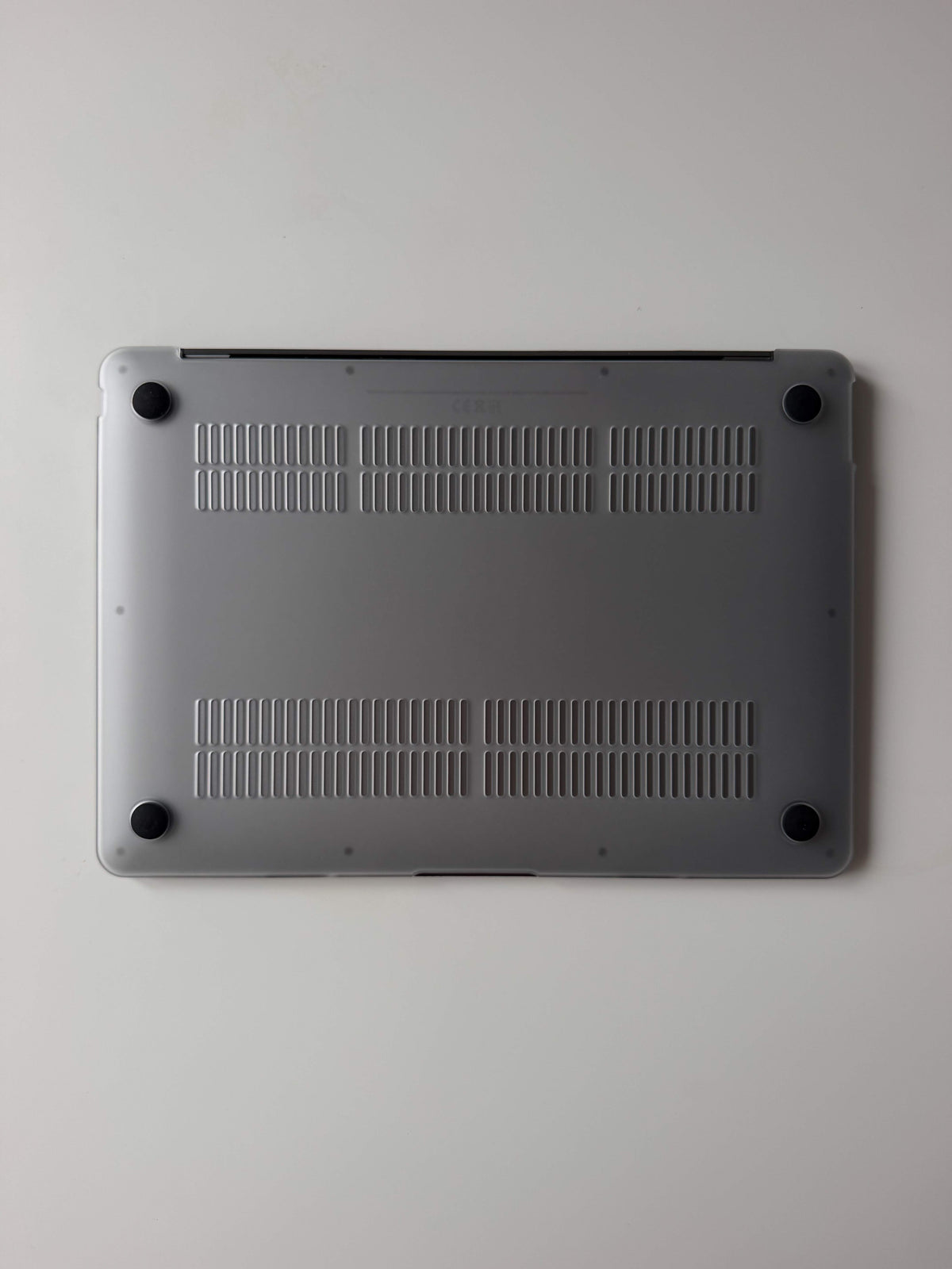 ЧОХОЛ ДЛЯ MACBOOK "PEBBLE SKIN" БОРДОВИЙ