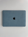 Блакитний чохол «Замшева м’якість» для MacBook — вигляд зверху на кришку
