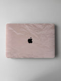 Рожевий чохол «Оксамит» для MacBook — вигляд зверху на кришку