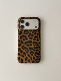 Чохол Leopard Amber для iPhone з бурштиново-коричневим леопардовим принтом — вигляд ззаду